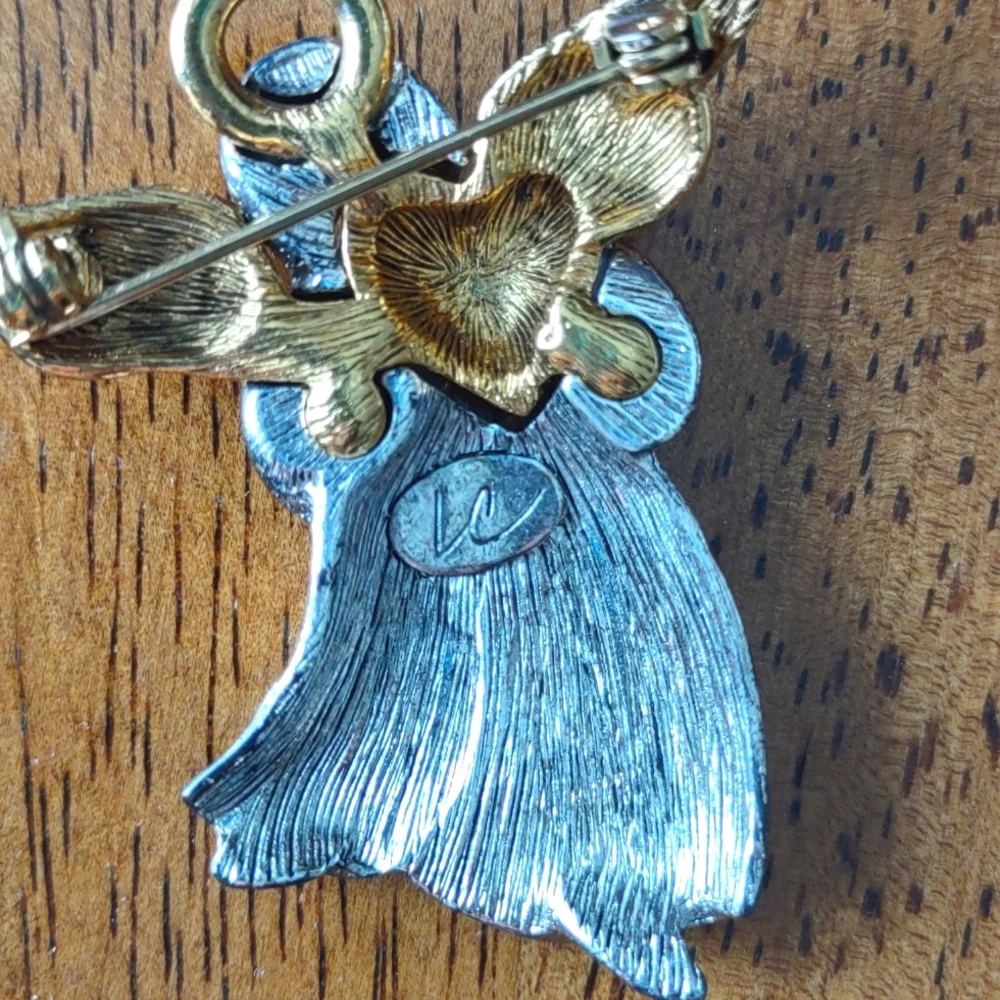 Vintage Liz Claiborne Angel with Heart Brooch